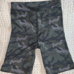 American Eagle Studio Camo Biker Shorts